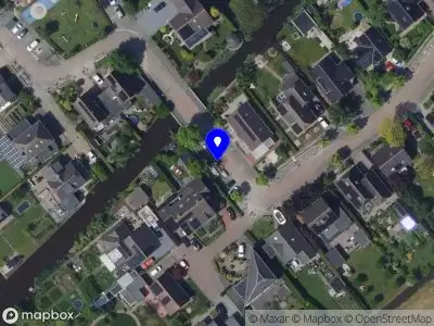 Ambulance met grote spoed naar de Wetering in Giessenburg