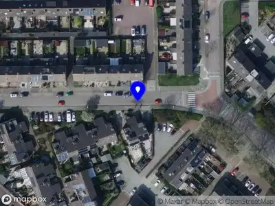 Ambulance met gepaste spoed naar de Plevierstraat in Strijen