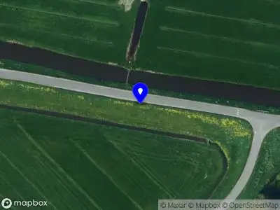 Ambulance met grote spoed naar de Kopdammerdijk in Grootschermer