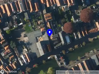 Brandweer met gepaste spoed naar de Appelsteeg in Hoorn vanwege waarnemen gaslucht