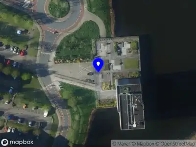 Ambulance met gepaste spoed naar de Simon Carmiggeltstraat in Alkmaar