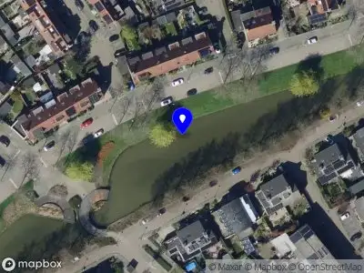 Ambulance met grote spoed naar de Landheer in Poortugaal