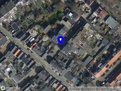 Brandweer met grote spoed naar de Dahliastraat in Breda vanwege gebouwbrand