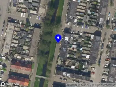 Brandweer met gepaste spoed naar de Nemelaersingel in Rotterdam vanwege afhijsen patient