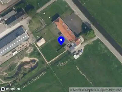 Ambulance met gepaste spoed naar de Oude Bovendijk in Rotterdam