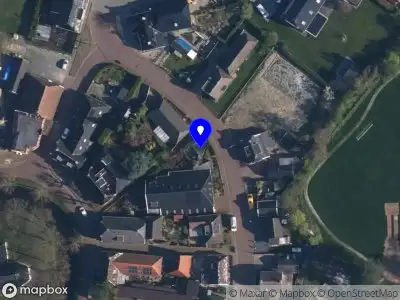 Brandweer met grote spoed naar de Achteromweg in Spijk vanwege waarnemen gaslucht