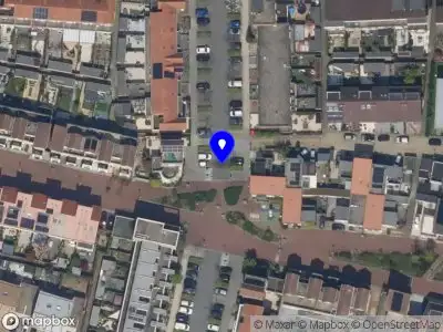 Ambulance met grote spoed naar de 2e Articuslaan in Capelle aan den IJssel