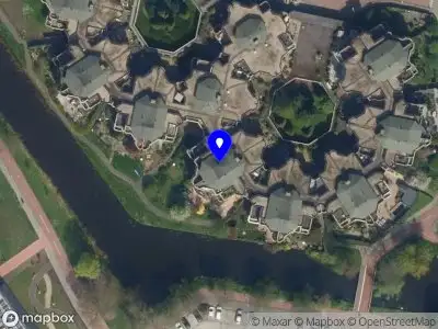 Ambulance met grote spoed naar de Holterberg in Capelle aan den IJssel