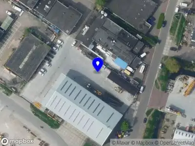 Ambulance met grote spoed naar de 't Veneetse Eiland in Alkmaar