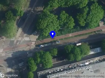 Ambulance met grote spoed naar de Huidekoperstraat in Amsterdam