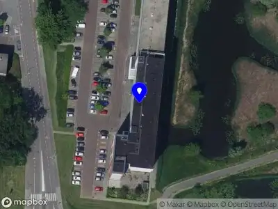 Ambulance met gepaste spoed naar de Leeuwstraat in Dordrecht