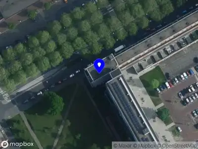 Ambulance met gepaste spoed naar de Bijlmerdreef in Amsterdam