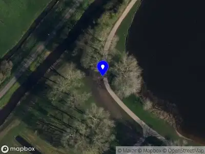 Brandweer met grote spoed naar de Paviljoenwei in Offingawier vanwege personen te water