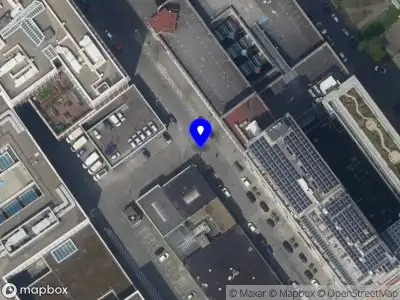 Brandweer met gepaste spoed naar de Dynamostraat in Rotterdam