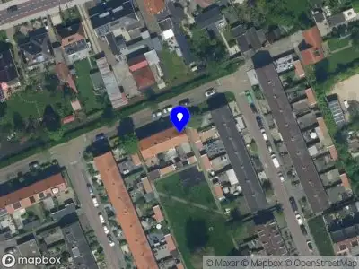 Ambulance met grote spoed naar de Leertouwerstraat in Oostzaan
