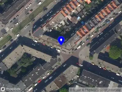 Ambulance met gepaste spoed naar de Bas Jungeriusstraat in Rotterdam