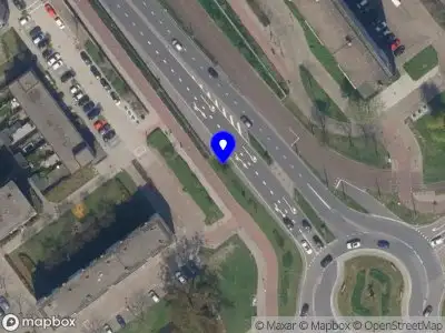 Ambulance met grote spoed naar de Nieuwe Damlaan in Schiedam