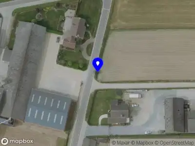 Brandweer met gepaste spoed naar de Brandlintjesweg in Montfort vanwege een buitenbrand