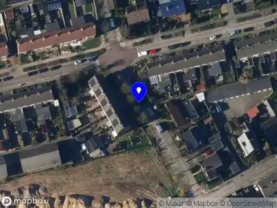 Ambulance met grote spoed naar de Zuidwalstraat in Den Oever