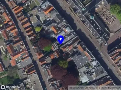 Brandweer met grote spoed naar de Wolsteeg in Leiden vanwege gebouwbrand