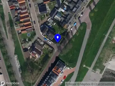 Brandweer met gepaste spoed naar de Stationsstraat in Sint Philipsland vanwege een buitenbrand