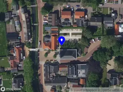 112 melding Ambulance met gepaste spoed naar de Kerkplein in Schelluinen