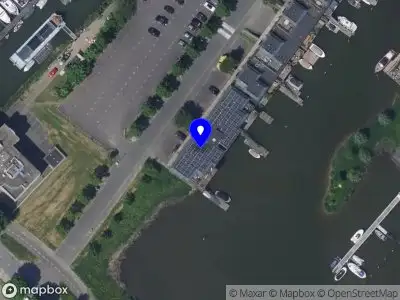 Ambulance met gepaste spoed naar de Tijpoort in Dordrecht