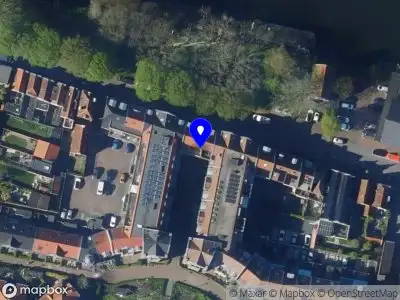 Ambulance met gepaste spoed naar de Ridderstraat in Enkhuizen