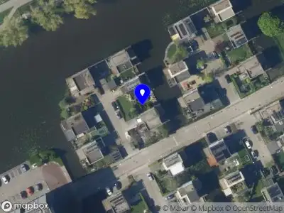 Brandweer met grote spoed naar de Vegakade in Woerden vanwege afhijsen patient