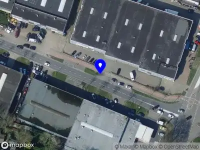 Ambulance met gepaste spoed naar de Laurens Jzn. Costerstraat in Oud-Beijerland