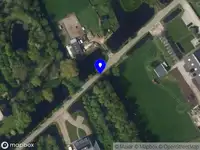 Brandweer met grote spoed naar de Oosteinde in Waarder vanwege voertuigbrand