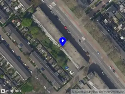 Ambulance met grote spoed naar de Dordtsestraatweg in Rotterdam