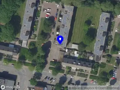 Ambulance met grote spoed naar de Tjongerstraat in Dordrecht