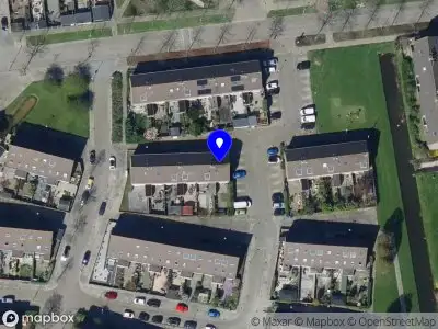 Ambulance met gepaste spoed naar de Gipskruid in Hoogvliet Rotterdam