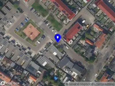 Ambulance met grote spoed naar de Prinses Marijkestraat in Ridderkerk