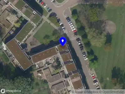 Ambulance met gepaste spoed naar de Charloisse Hoofd in Rotterdam
