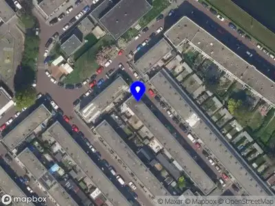 Ambulance met gepaste spoed naar de 2e Kiefhoekstraat in Rotterdam