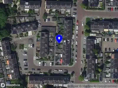 Ambulance met gepaste spoed naar de Minnaertweg in Dordrecht