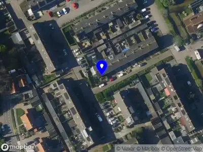 Ambulance met grote spoed naar de Constantijnstraat in Westwoud