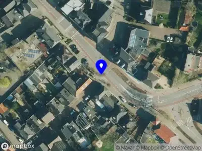 Brandweer met grote spoed naar de Prinses Julianaplein in Goor vanwege middelgrote brand