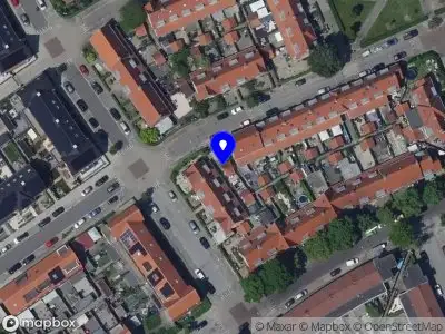 Ambulance met gepaste spoed naar de Theophile de Bockstraat in Dordrecht