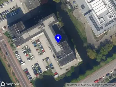 Ambulance met grote spoed naar de Kerklaan in Capelle aan den IJssel