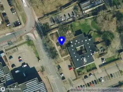 112 melding Brandweer met gepaste spoed naar de Dokter Hengeveldweg in Zwolle vanwege middelgrote brand