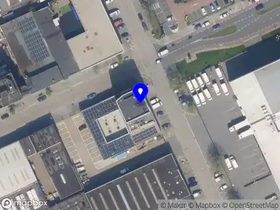 Ambulance met grote spoed naar de Thurledeweg in Rotterdam