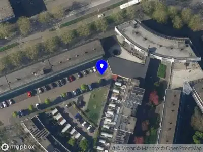 Brandweer met grote spoed naar de Groningenstraat in Alphen aan den Rijn vanwege gebouwbrand