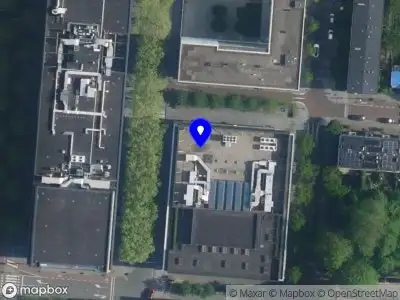 Brandweer met gepaste spoed naar de Gelrestraat in Amsterdam