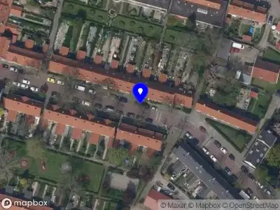 Ambulance met grote spoed naar de Dreef in Rotterdam
