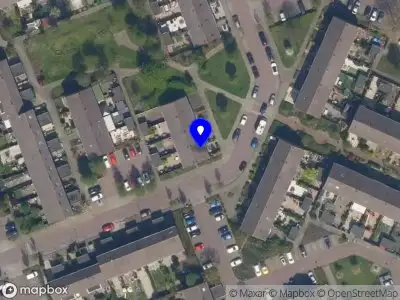 Ambulance met grote spoed naar de Zeelandlaan in Vlaardingen