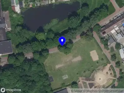 Brandweer met grote spoed naar de Damastberg in Roosendaal vanwege gebouwbrand