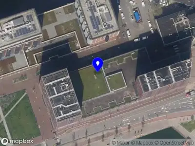 Ambulance met gepaste spoed naar de Maashavenweg in Rotterdam